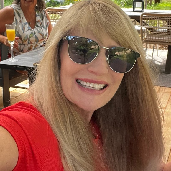 Meet your Posher, Carin - Picture 6 of 8